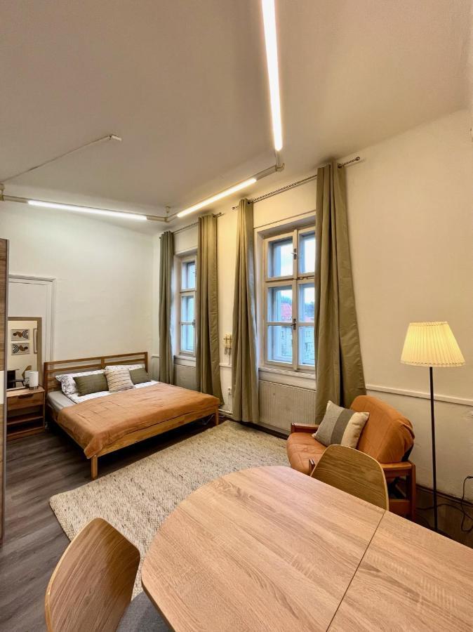 1 Bedroom Studio Close To Palmovka Praga Esterno foto